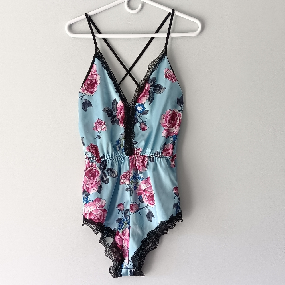 SweatyRocks Lace Floral Strappy Cami Satin Romper Lingerie Medium Blue Pink